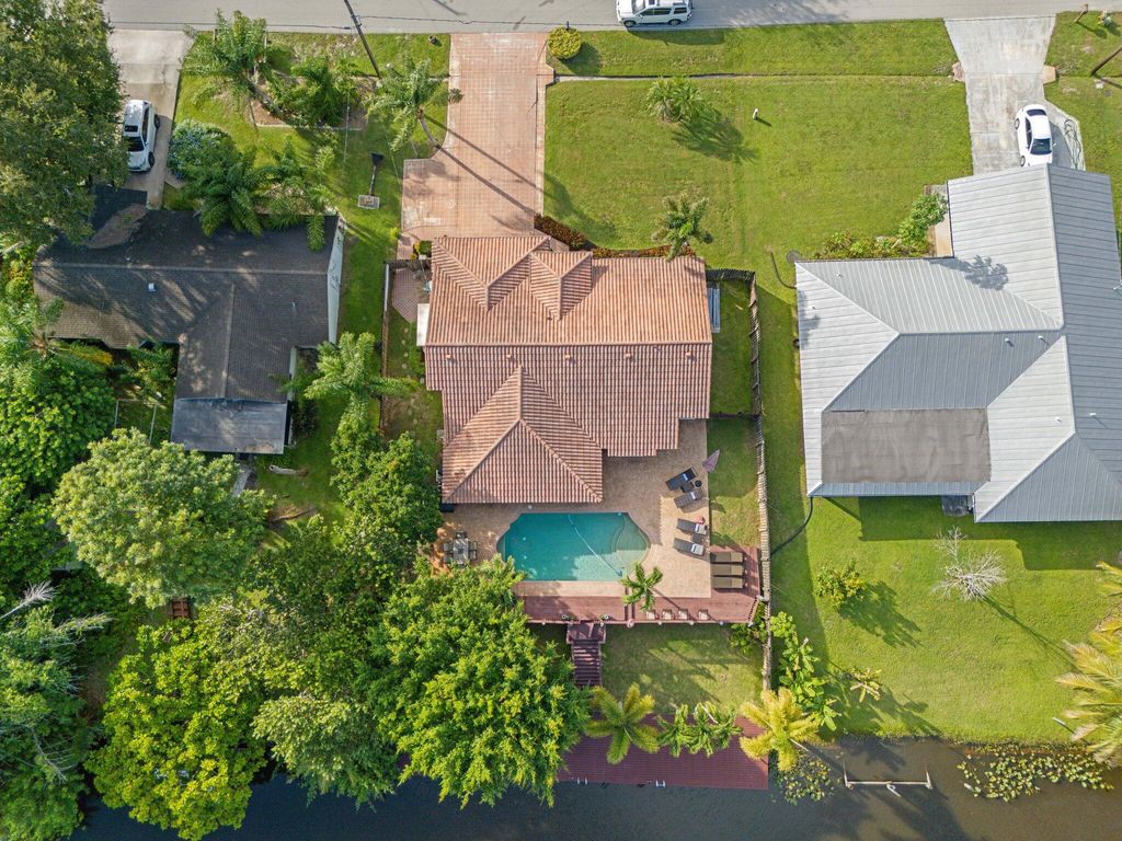 Photo of 138 NE Twylite Terrace, Port Saint Lucie, FL 34983 (MLS # R11124324)