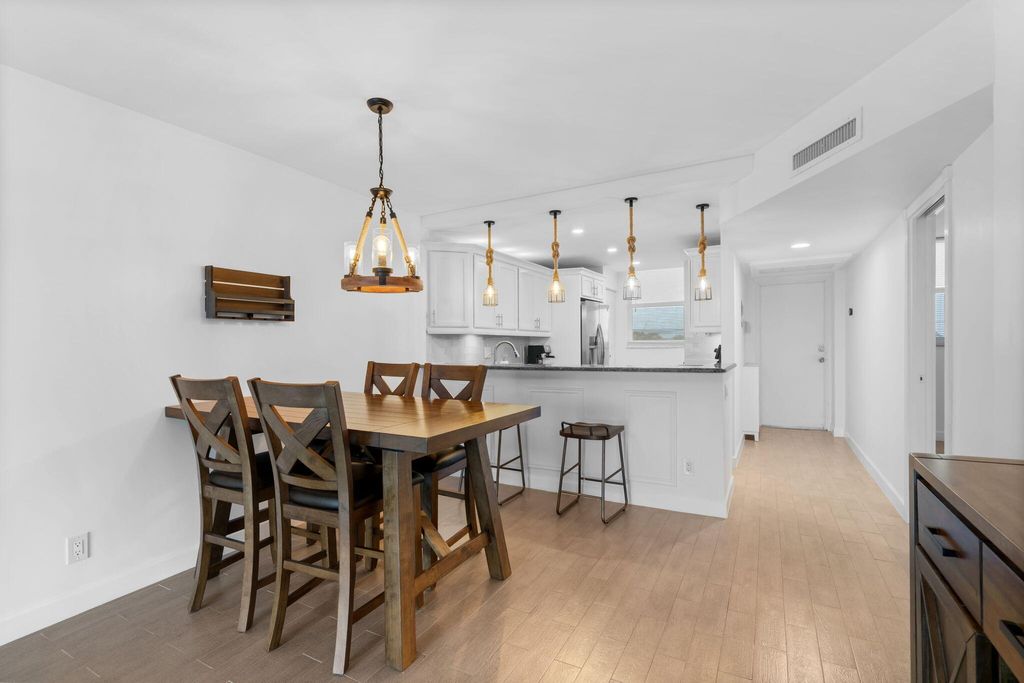 Photo of 5321 NE 24th Terrace #506a, Fort Lauderdale, FL 33308 (MLS # B26020964)
