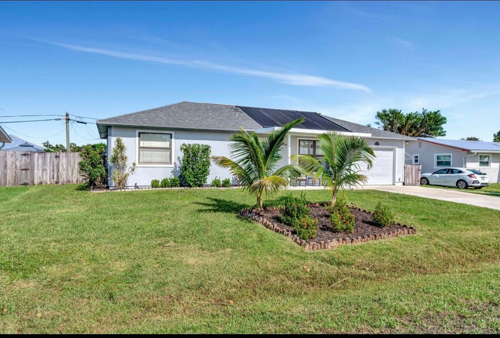 Photo of 2099 SE Madison Street #34997, Stuart, FL 34996 (MLS # R11163439)