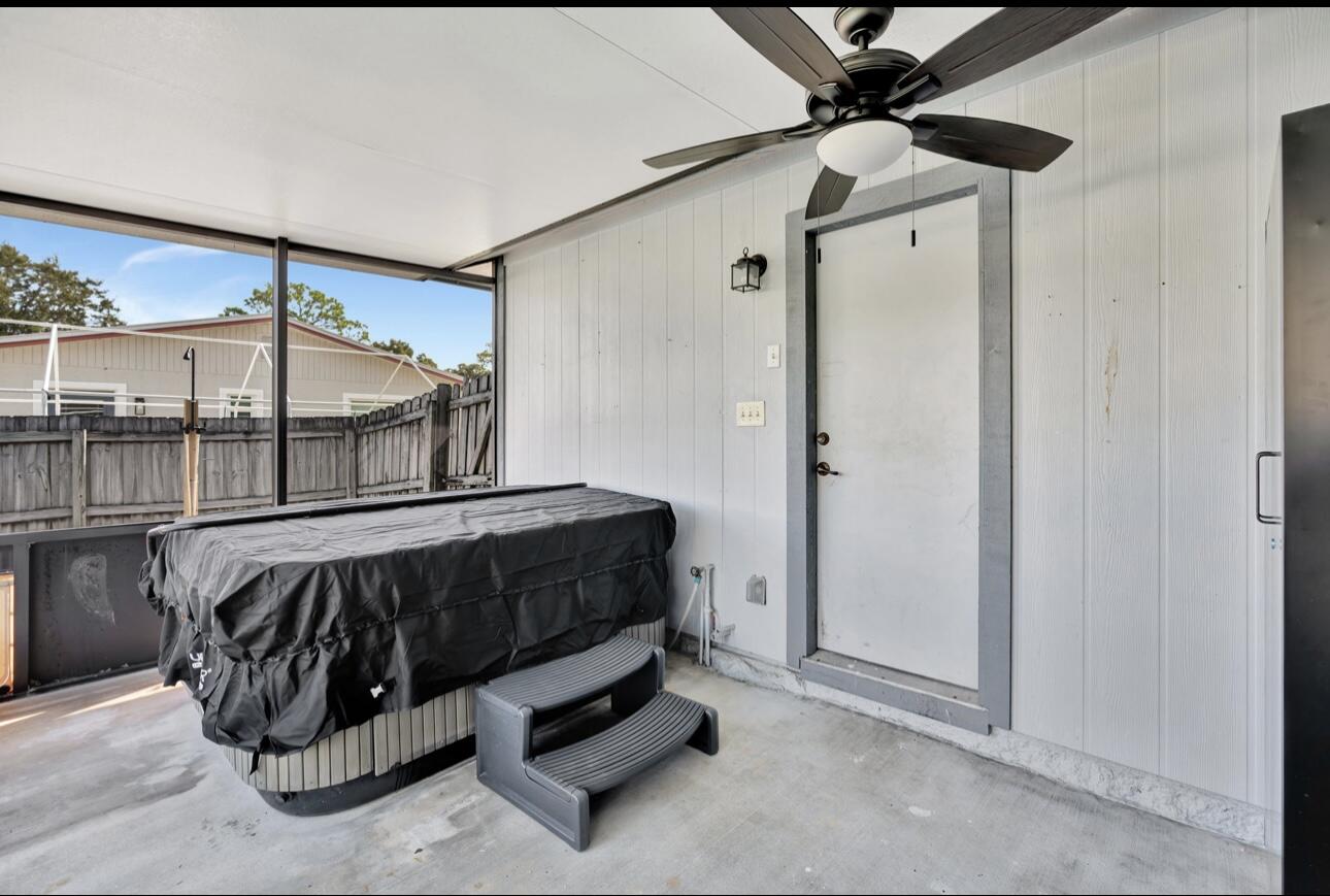 CORAL GARDENS # 2, LOT 26 BLK 8 - Residential Lease