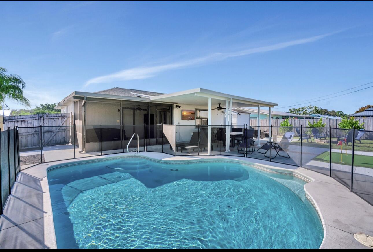 CORAL GARDENS # 2, LOT 26 BLK 8 - Residential Lease