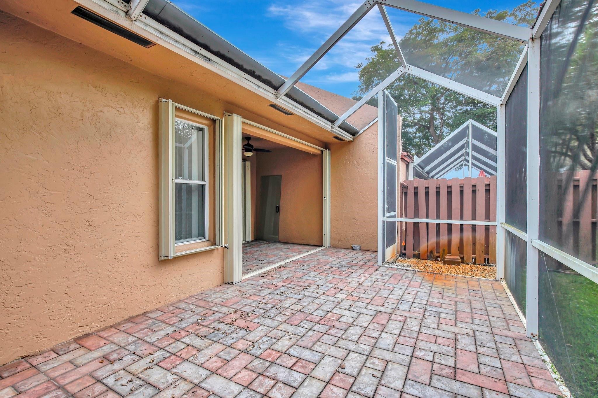 KINGS POINT IN TAMARAC - Residential