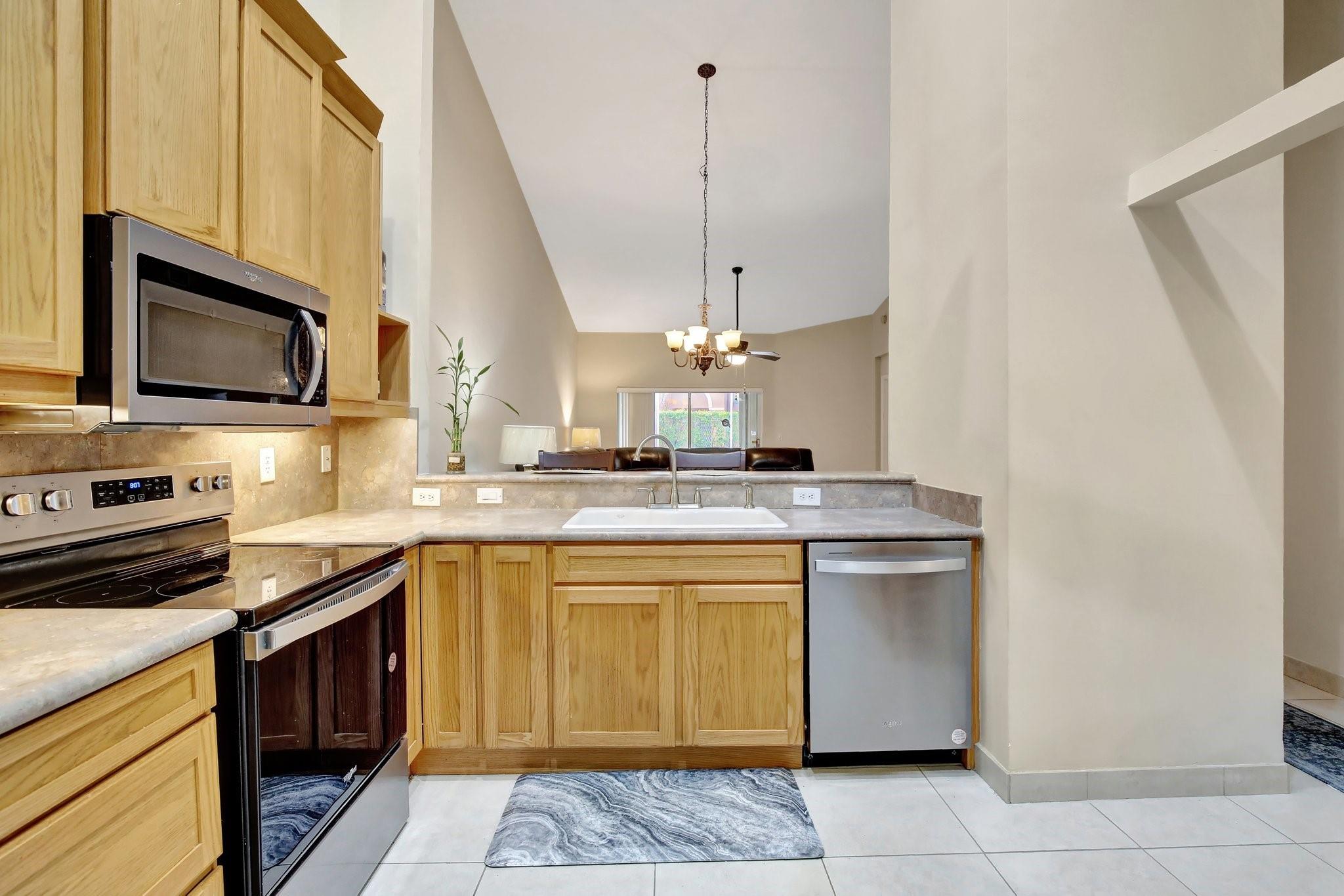KINGS POINT IN TAMARAC - Residential