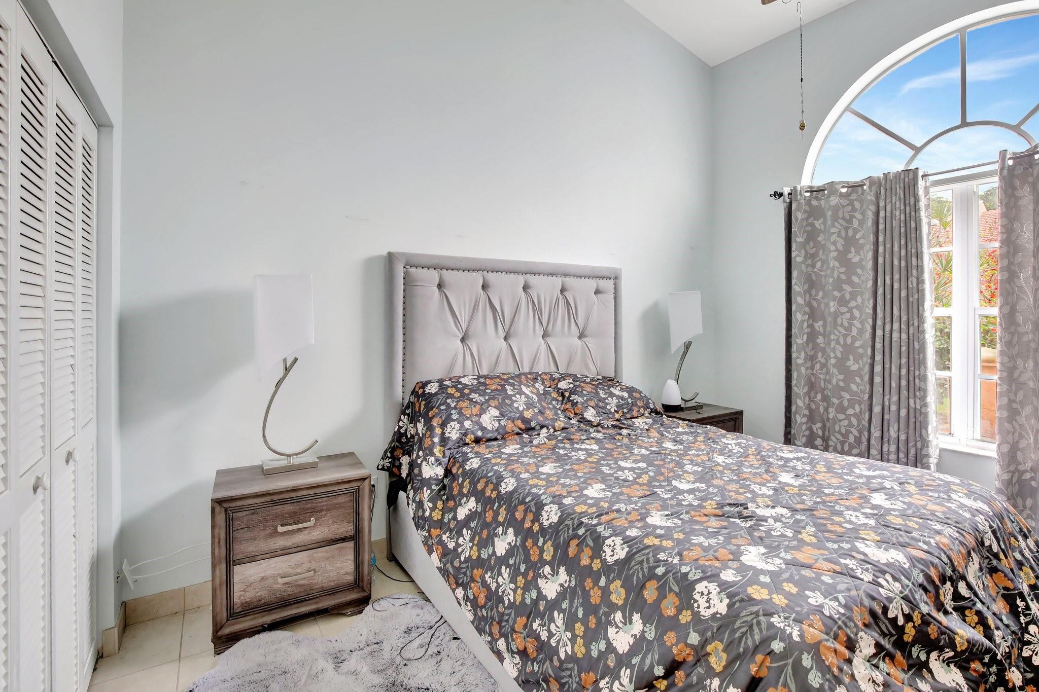 KINGS POINT IN TAMARAC - Residential
