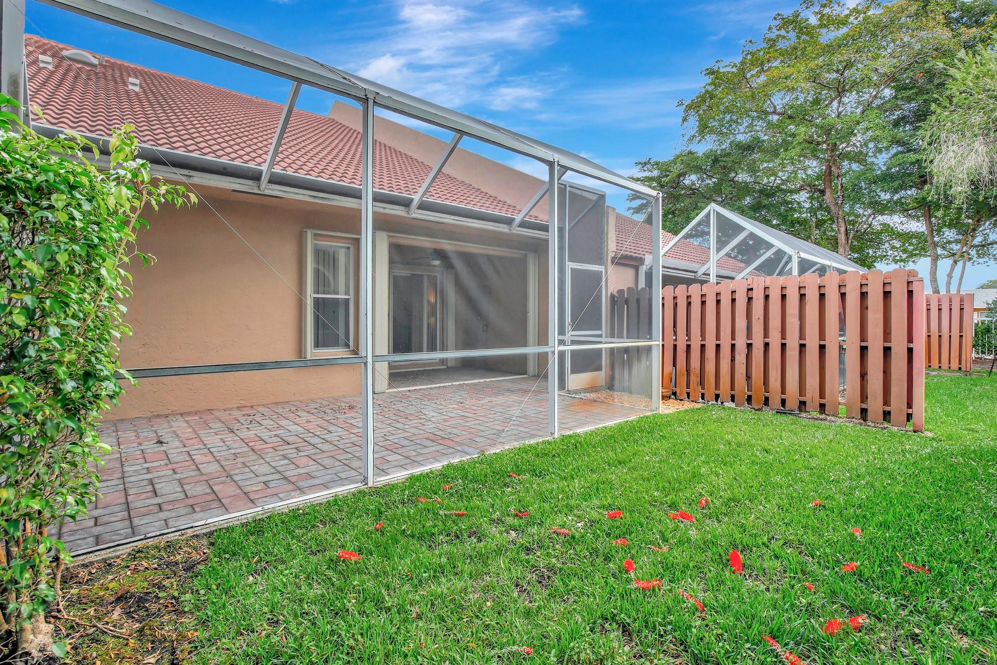 KINGS POINT IN TAMARAC - Residential
