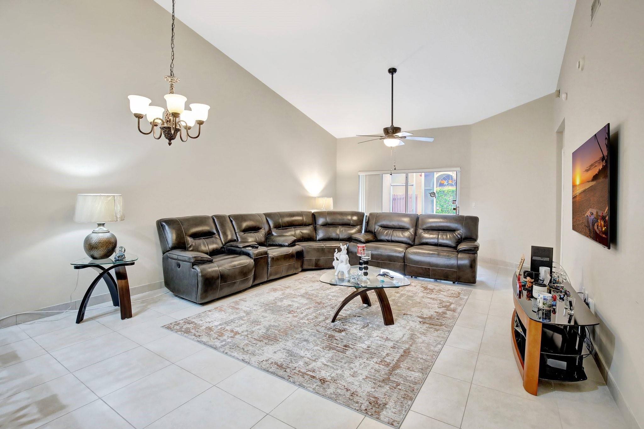KINGS POINT IN TAMARAC - Residential