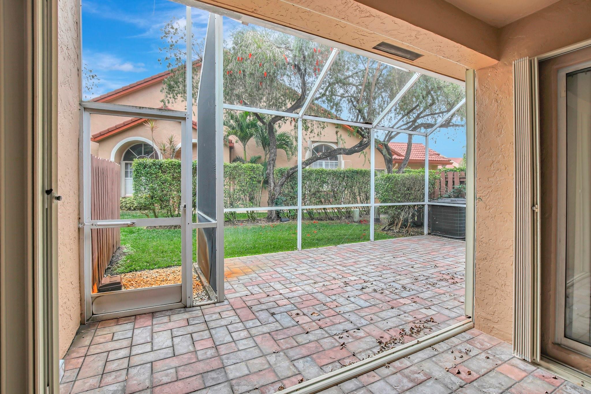 KINGS POINT IN TAMARAC - Residential
