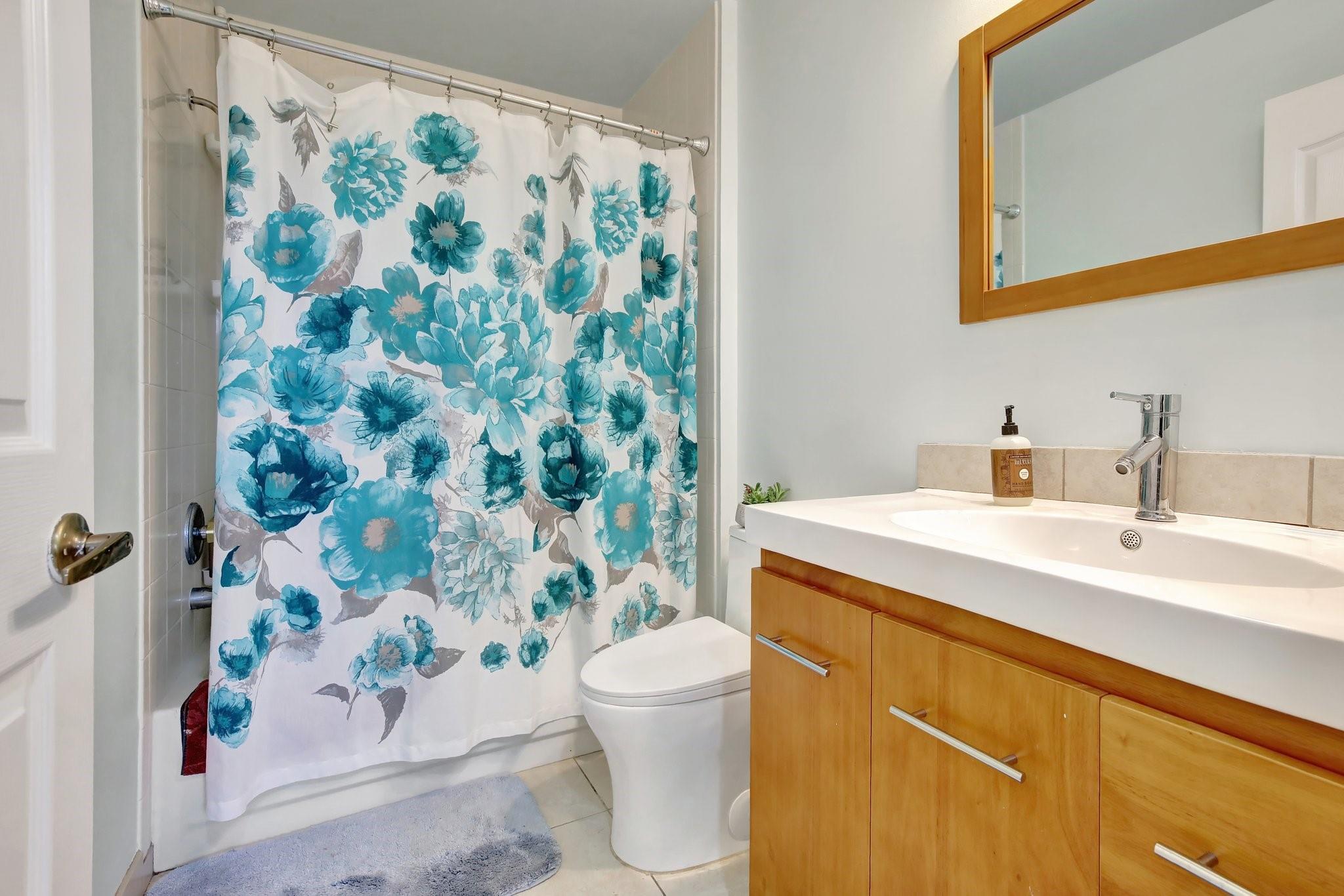 KINGS POINT IN TAMARAC - Residential
