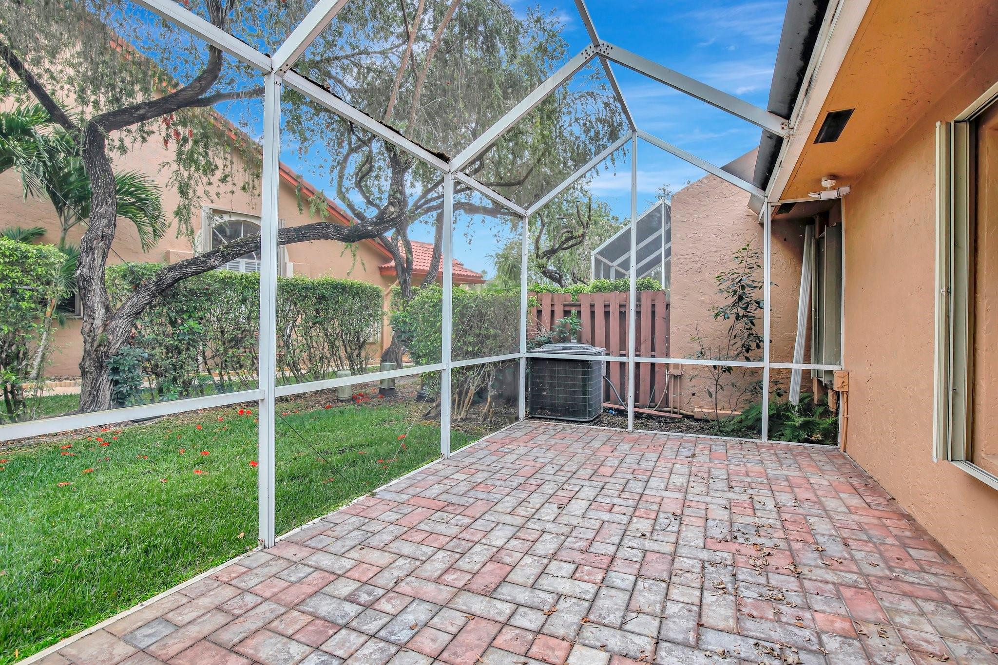 KINGS POINT IN TAMARAC - Residential