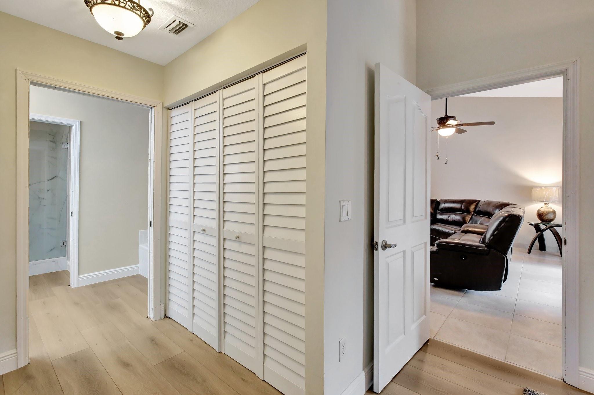 KINGS POINT IN TAMARAC - Residential