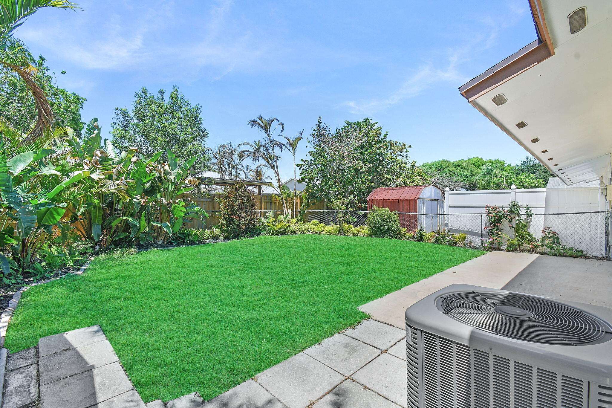 EASTRIDGE ESTATES - Residential