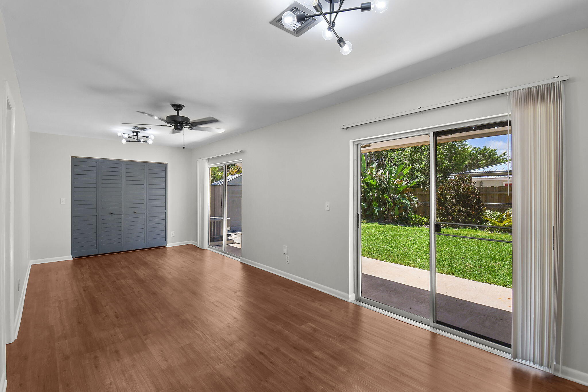 EASTRIDGE ESTATES - Residential