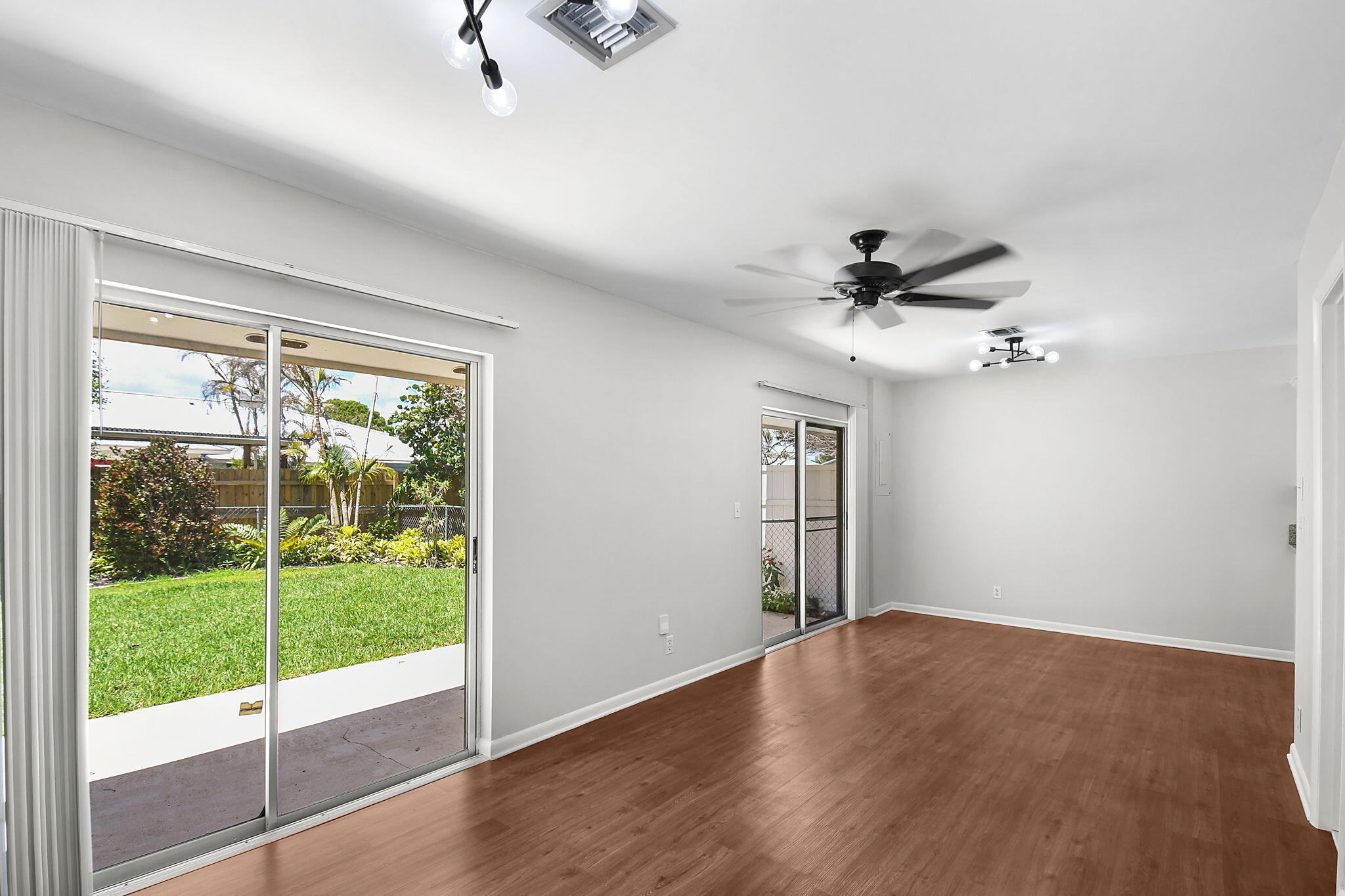 EASTRIDGE ESTATES - Residential