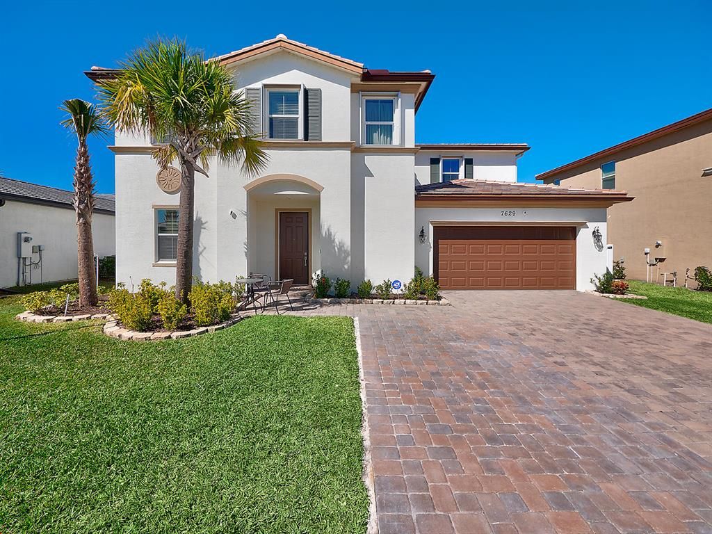 Photo of 7629 NW Greenspring Street, Port Saint Lucie, FL 34987 (MLS # R10690107)