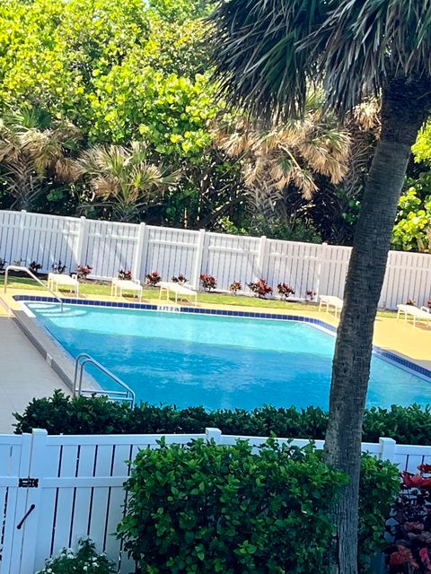 A home in Hutchinson Island