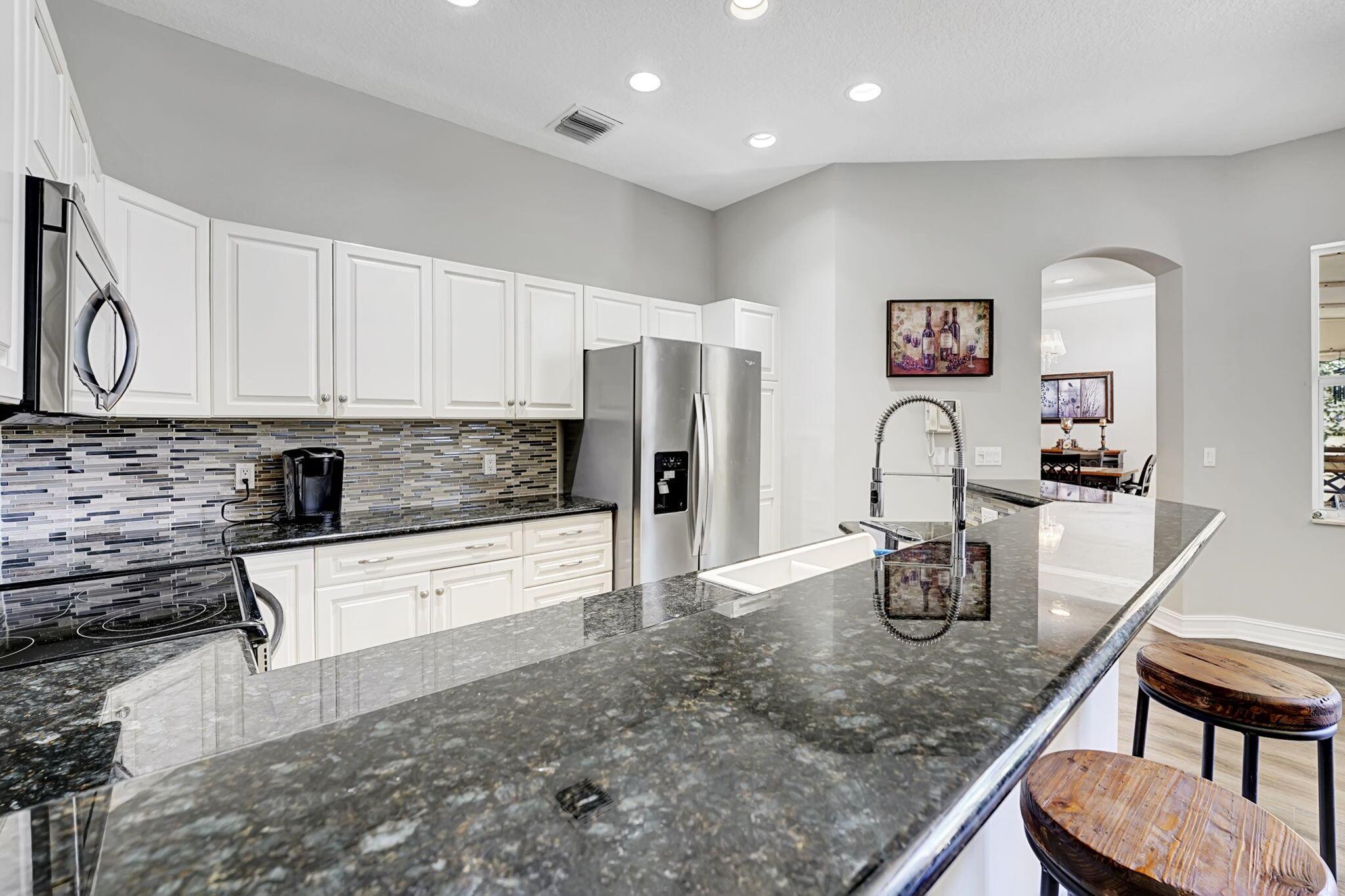 GREENS- BERMUDA VILLAGE - Residential