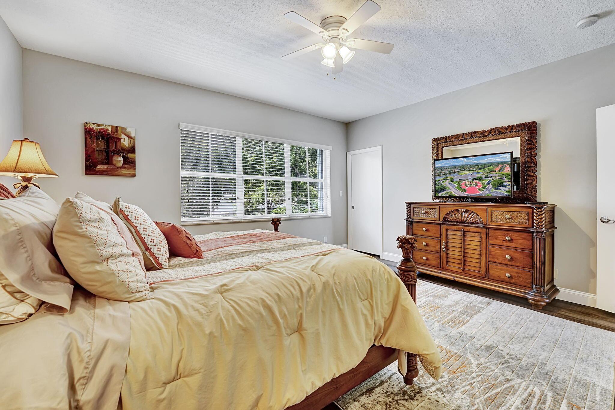 GREENS- BERMUDA VILLAGE - Residential