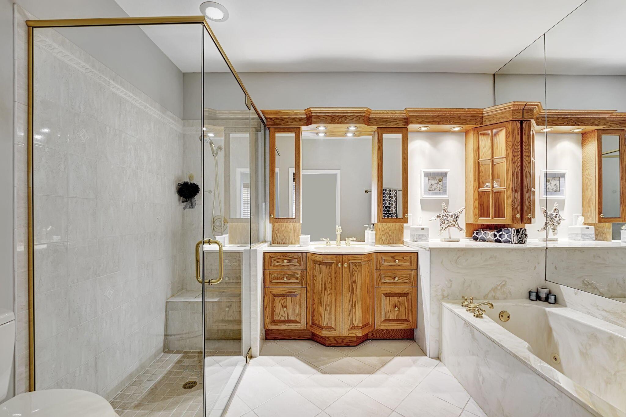 GREENS- BERMUDA VILLAGE - Residential