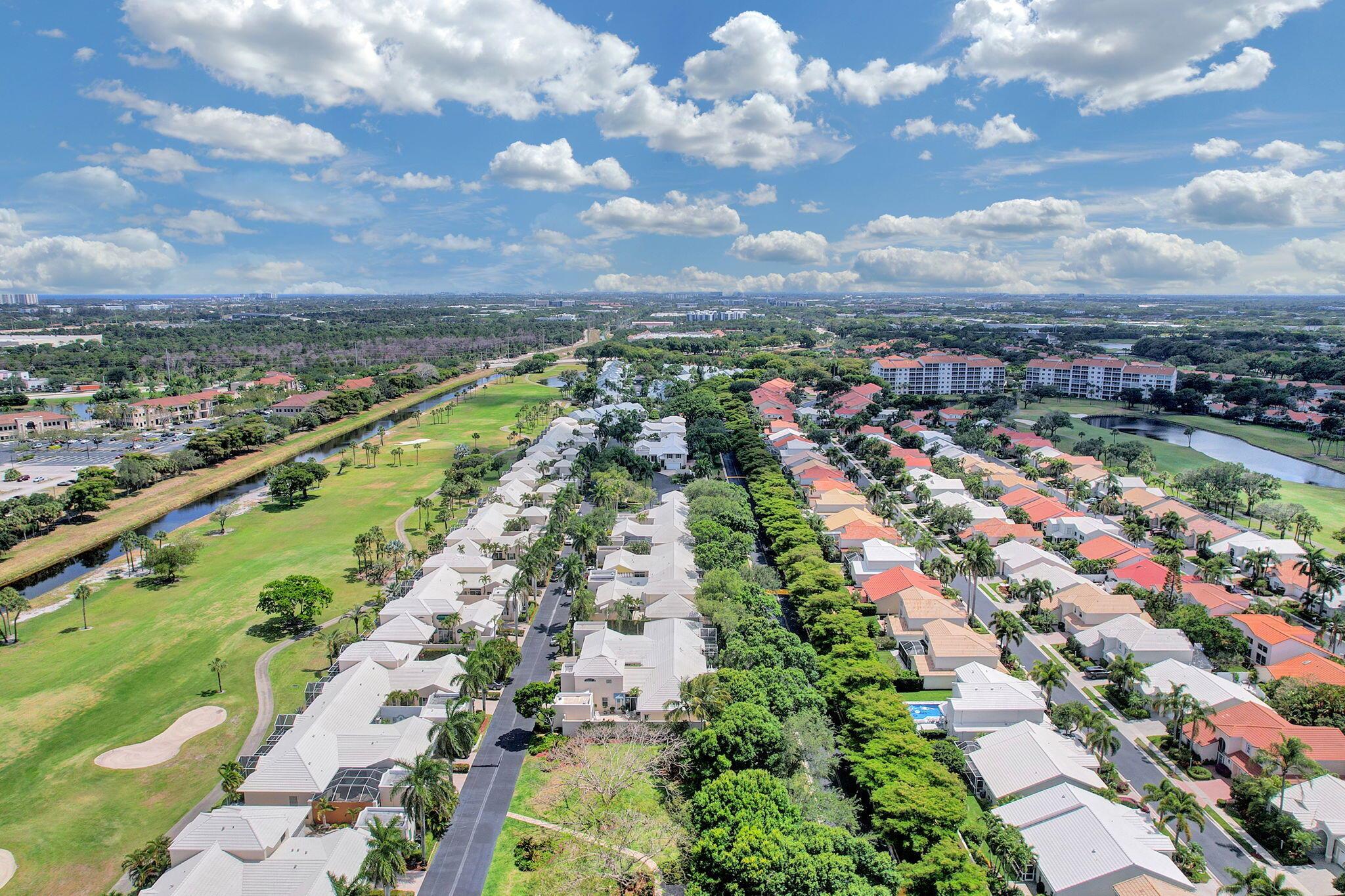 GREENS- BERMUDA VILLAGE - Residential