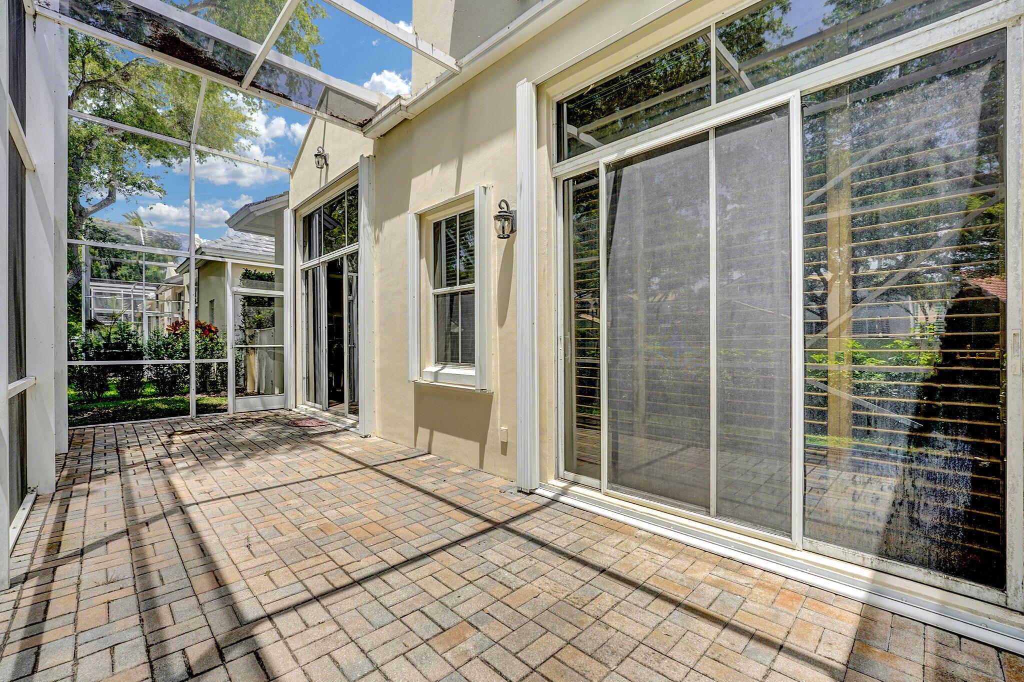 GREENS- BERMUDA VILLAGE - Residential