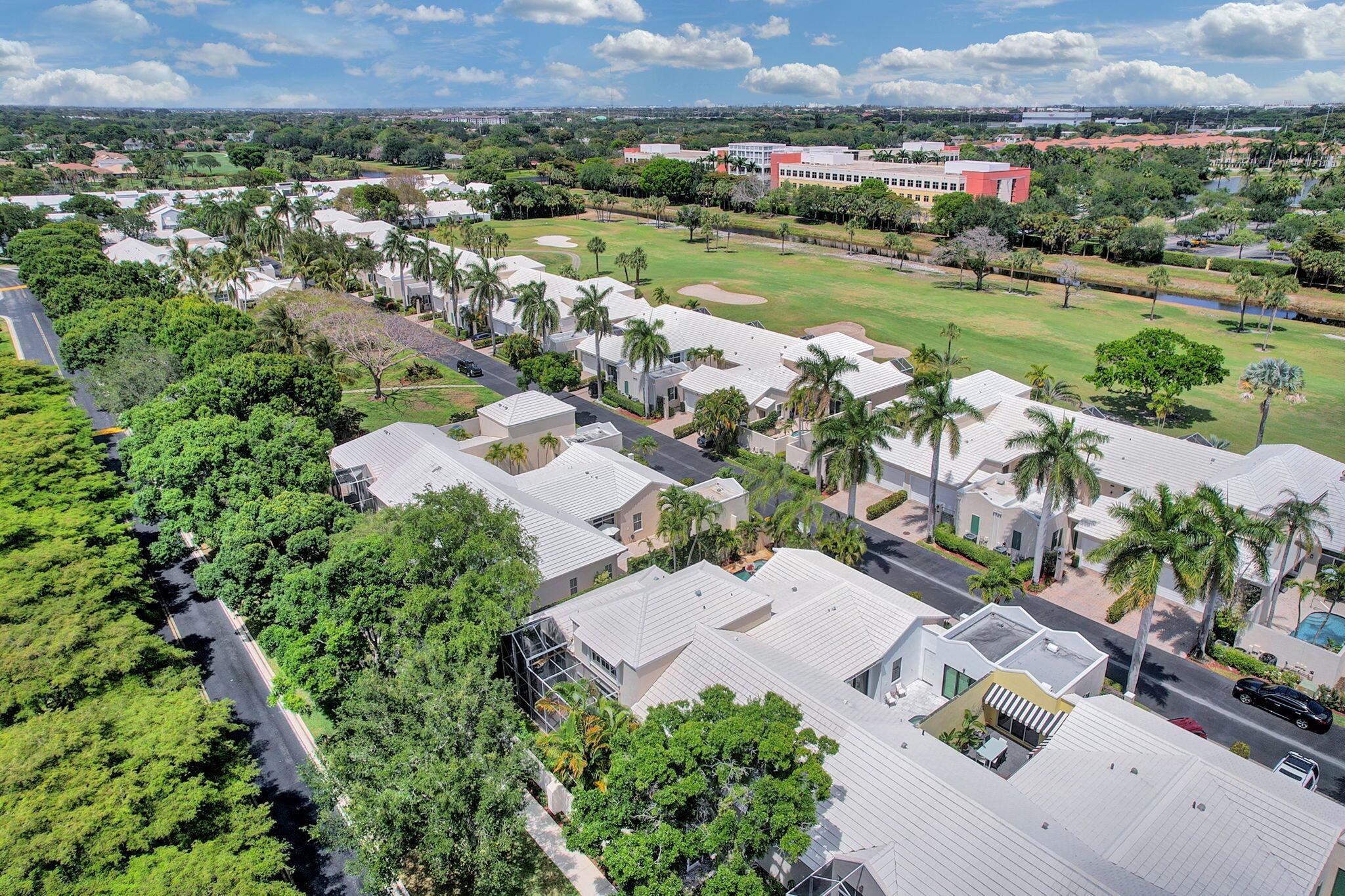 GREENS- BERMUDA VILLAGE - Residential