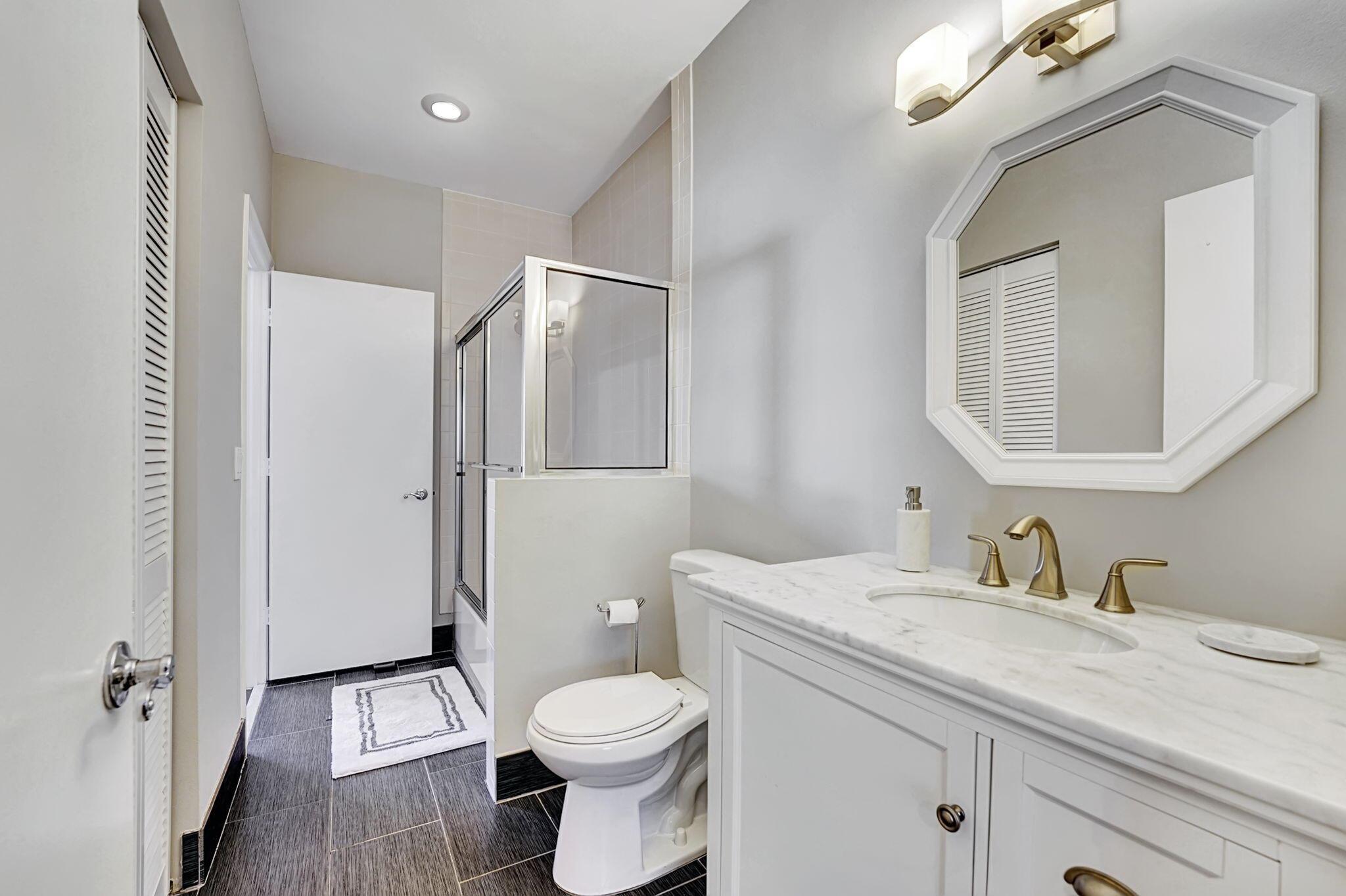 GREENS- BERMUDA VILLAGE - Residential