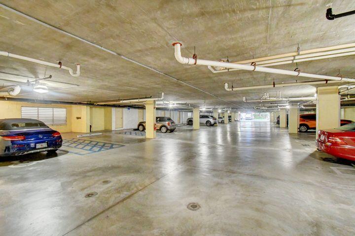 PINEAPPLE GROVE VILLAGE CONDO - Residential