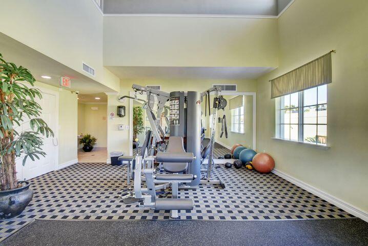 PINEAPPLE GROVE VILLAGE CONDO - Residential