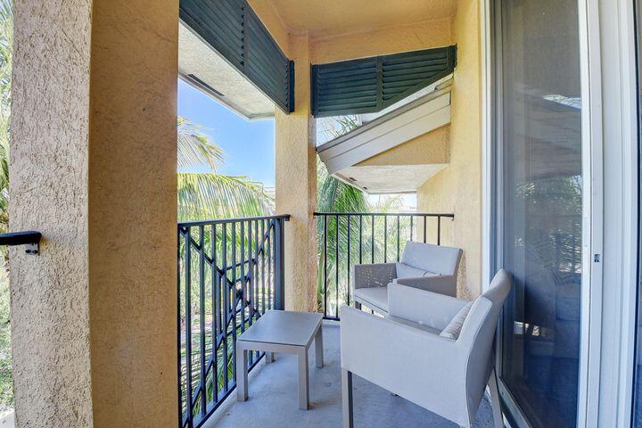 PINEAPPLE GROVE VILLAGE CONDO - Residential