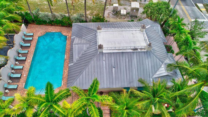 PINEAPPLE GROVE VILLAGE CONDO - Residential