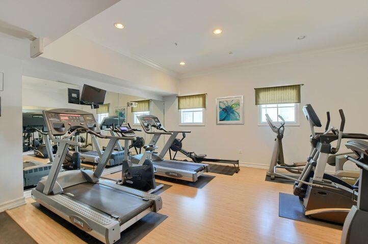 PINEAPPLE GROVE VILLAGE CONDO - Residential