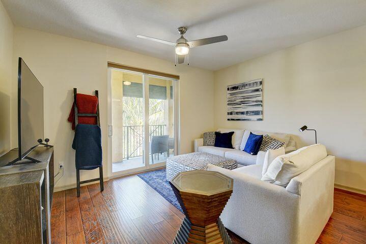 PINEAPPLE GROVE VILLAGE CONDO - Residential