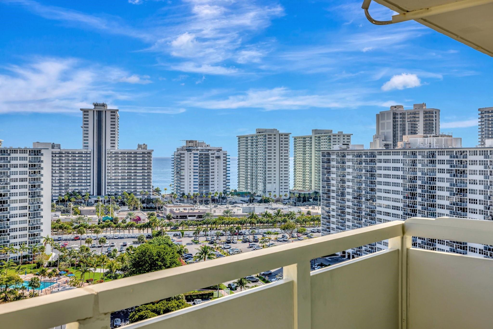 Coral Ridge Towers North - Residential