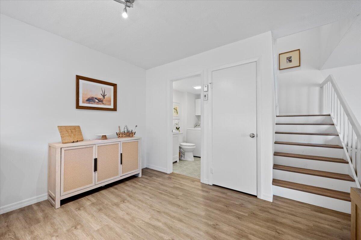 GLENWOOD TWNHS - Residential