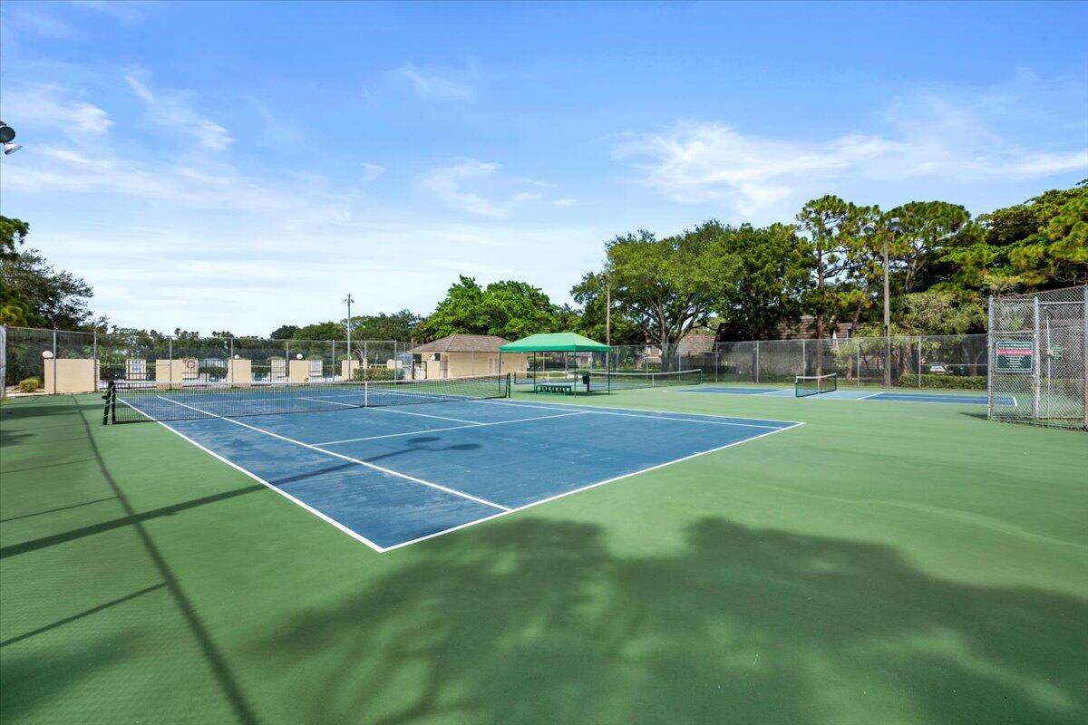 GLENWOOD TWNHS - Residential