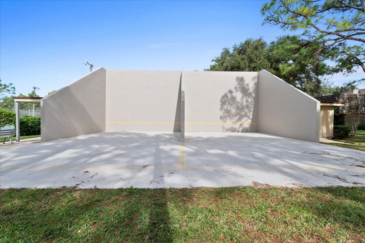 GLENWOOD TWNHS - Residential