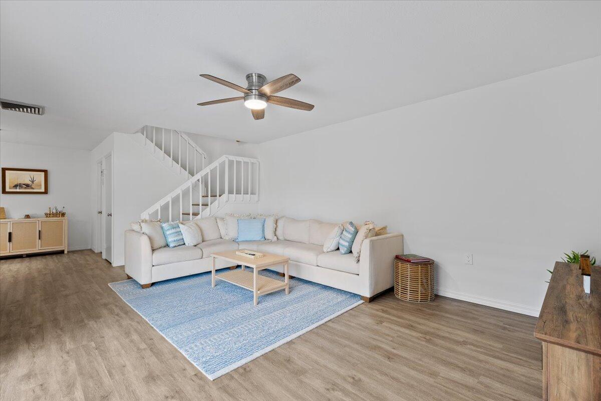 GLENWOOD TWNHS - Residential