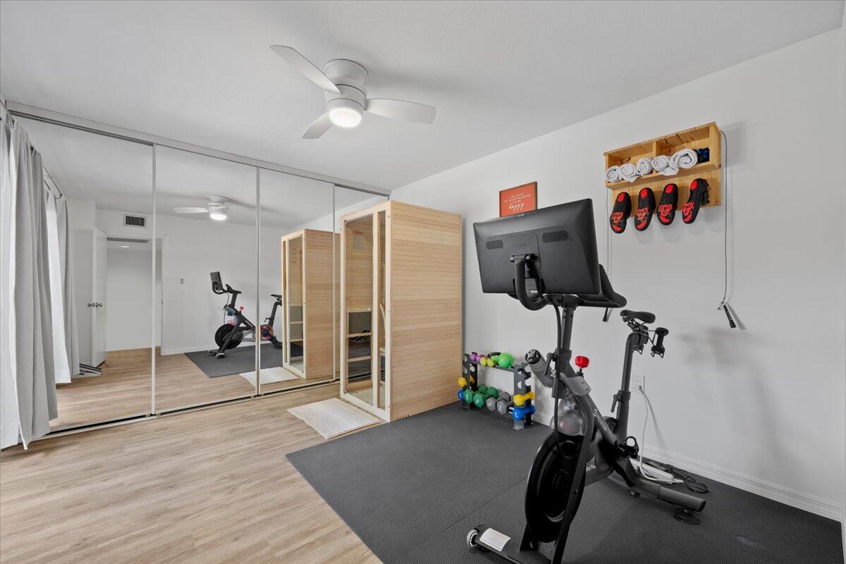 GLENWOOD TWNHS - Residential