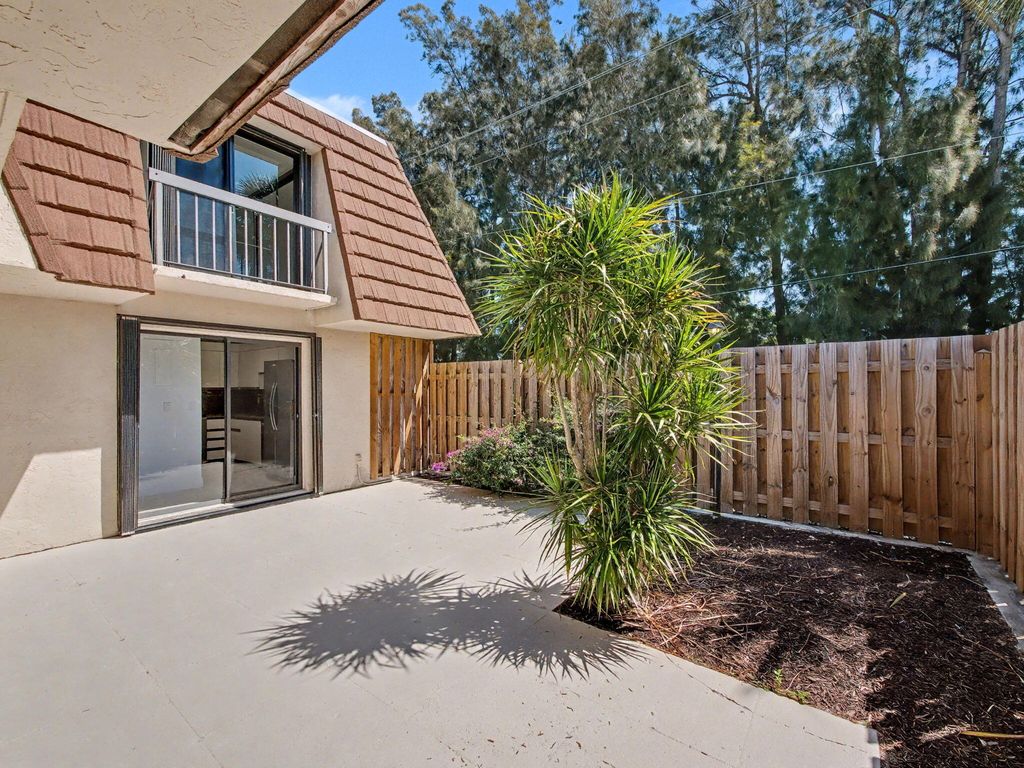 Photo of 825 Center Street #12a, Jupiter, FL 33458 (MLS # B26008350)