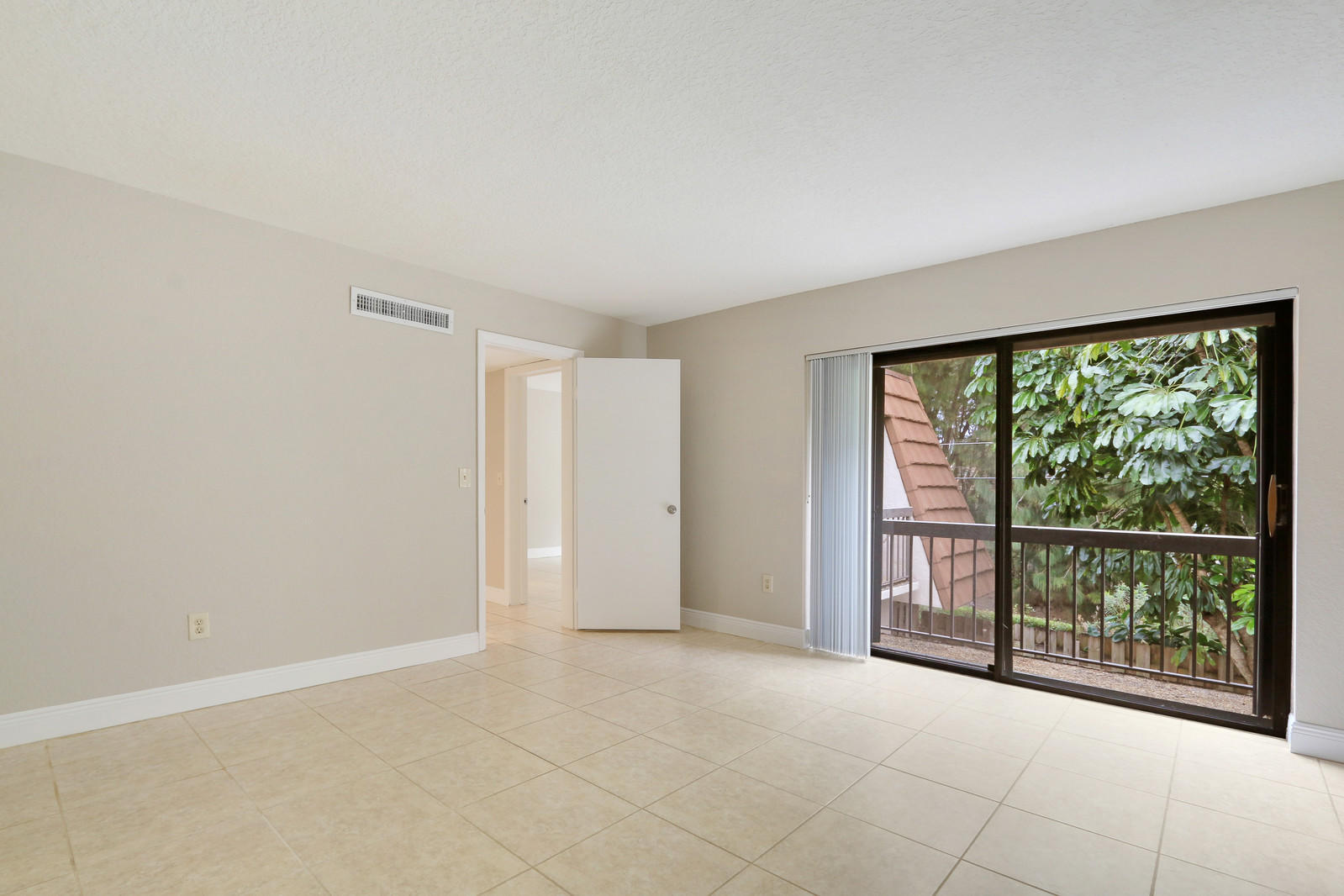 JUPITER PLANTATION FIRST ADD - Residential