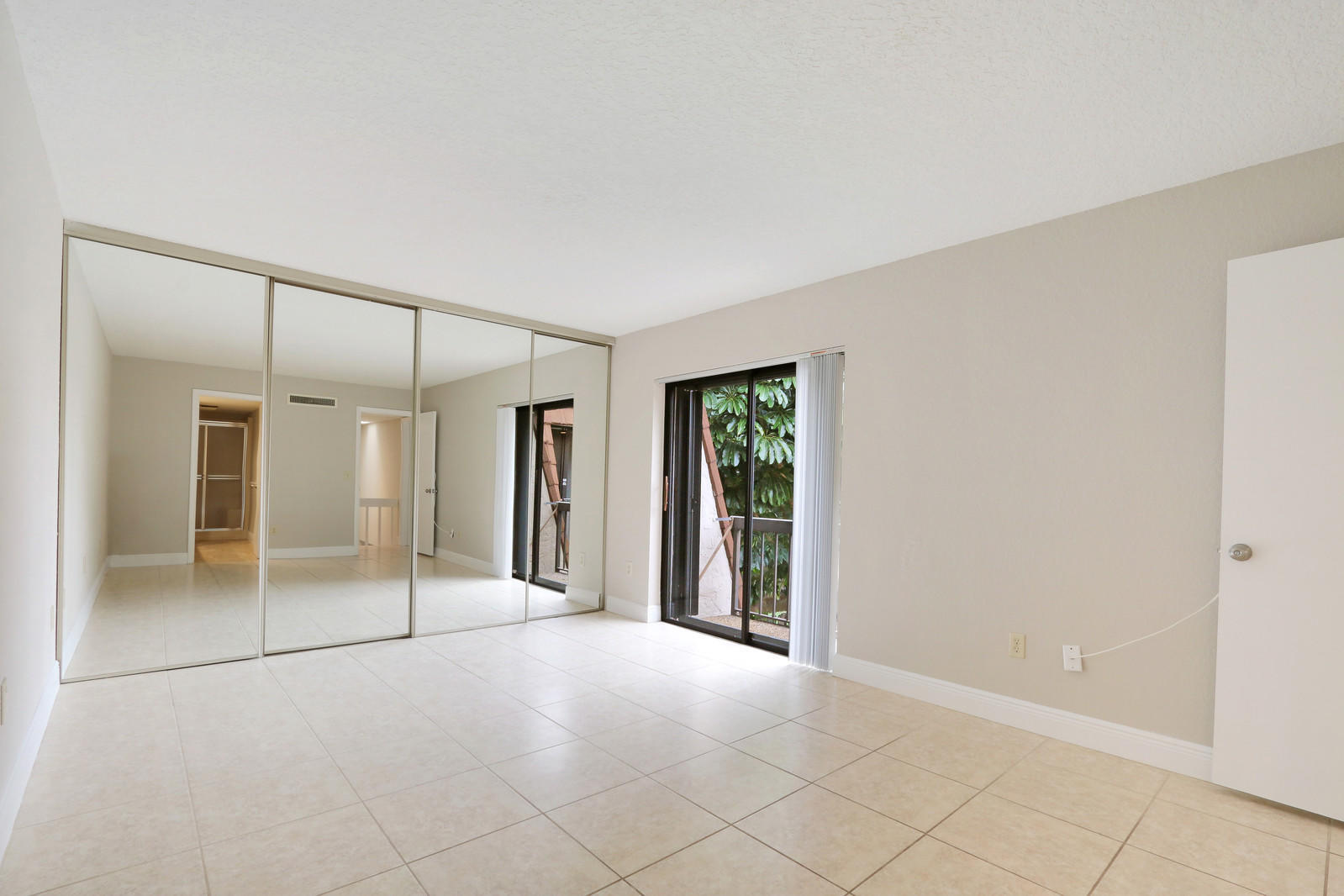 JUPITER PLANTATION FIRST ADD - Residential