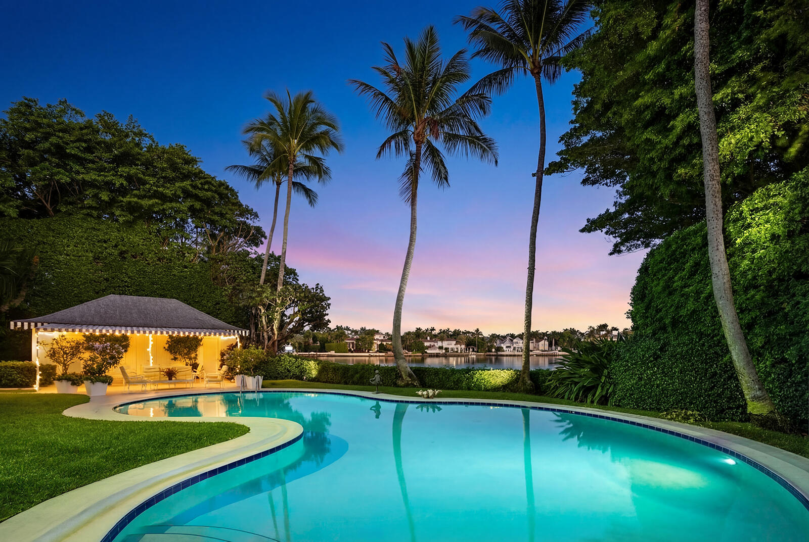 ISLAND RD DEV REV - Land