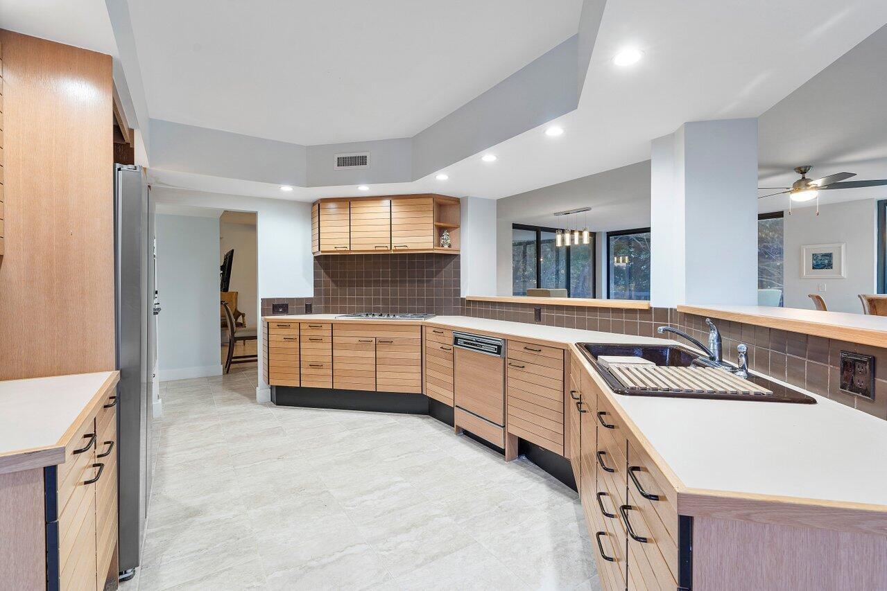 OCEAN CLUB CONDO - Residential