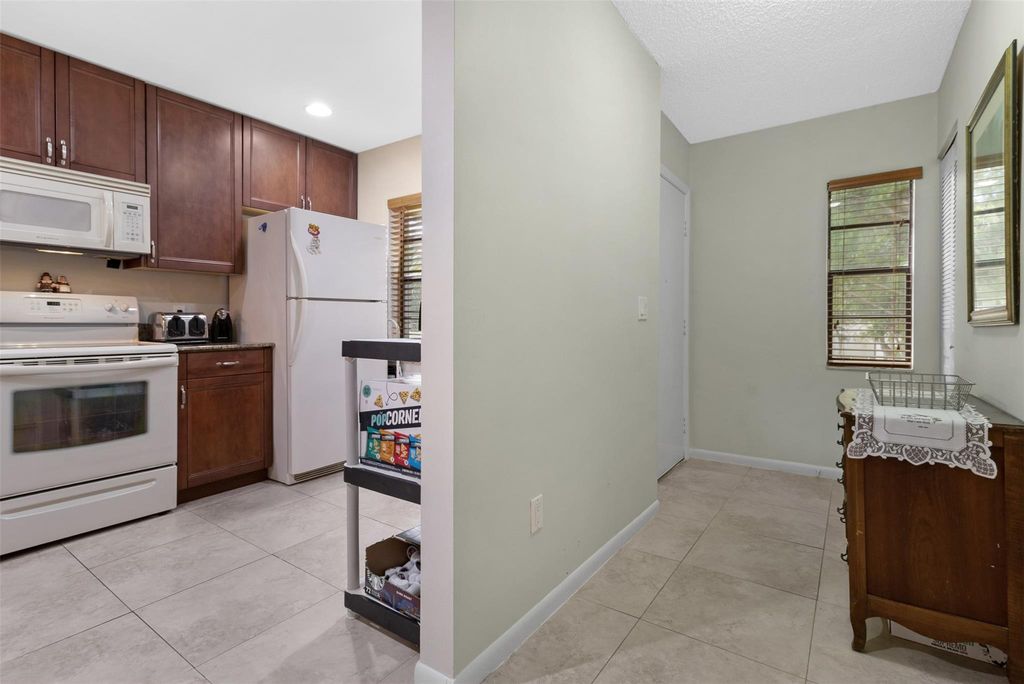 Photo of 21662 Arriba Real Real #44H, Boca Raton, FL 33433 (MLS # F10532002)