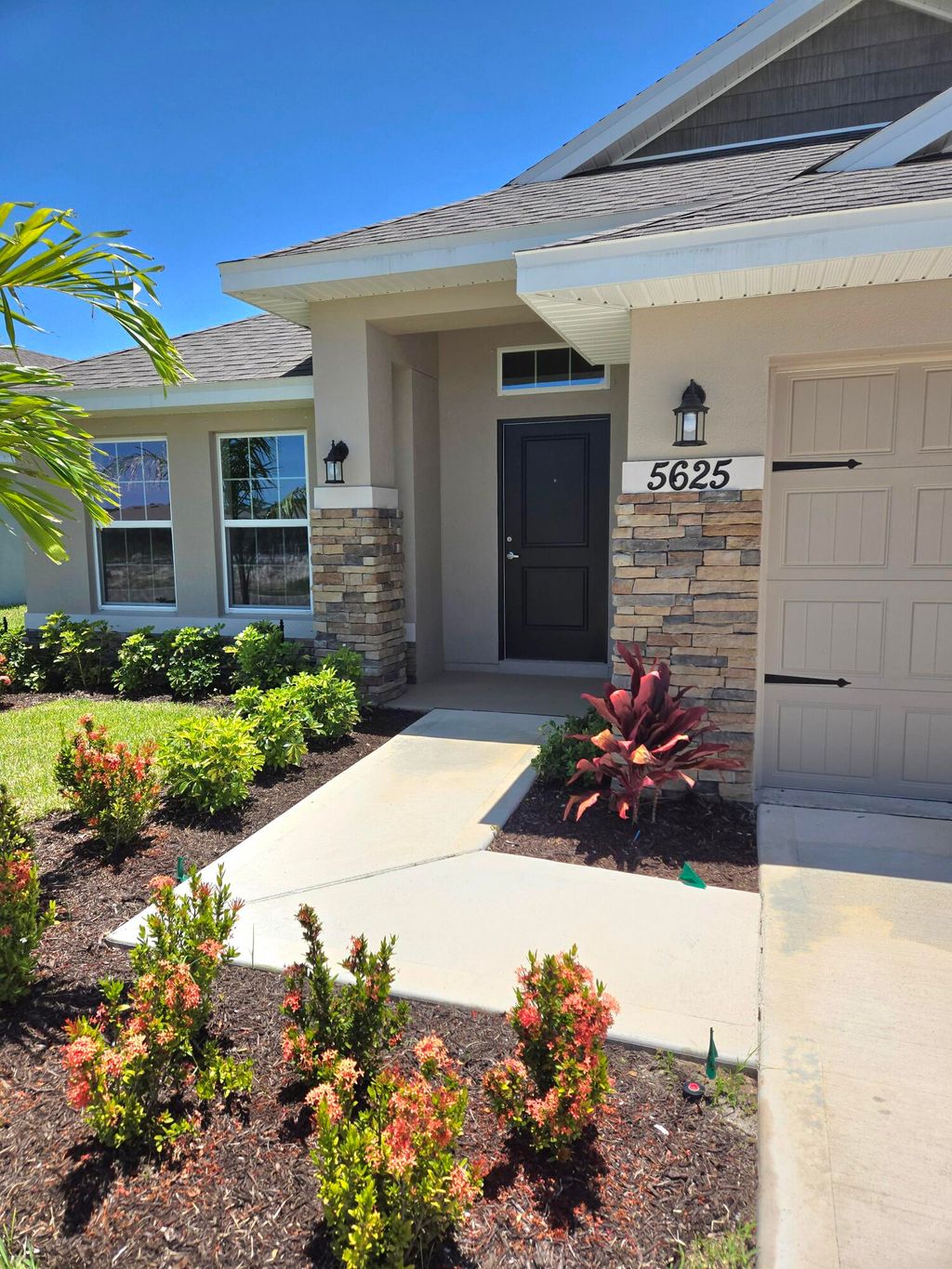 Photo of 5625 Lugo Street, Fort Pierce, FL 34951 (MLS # R11002044)