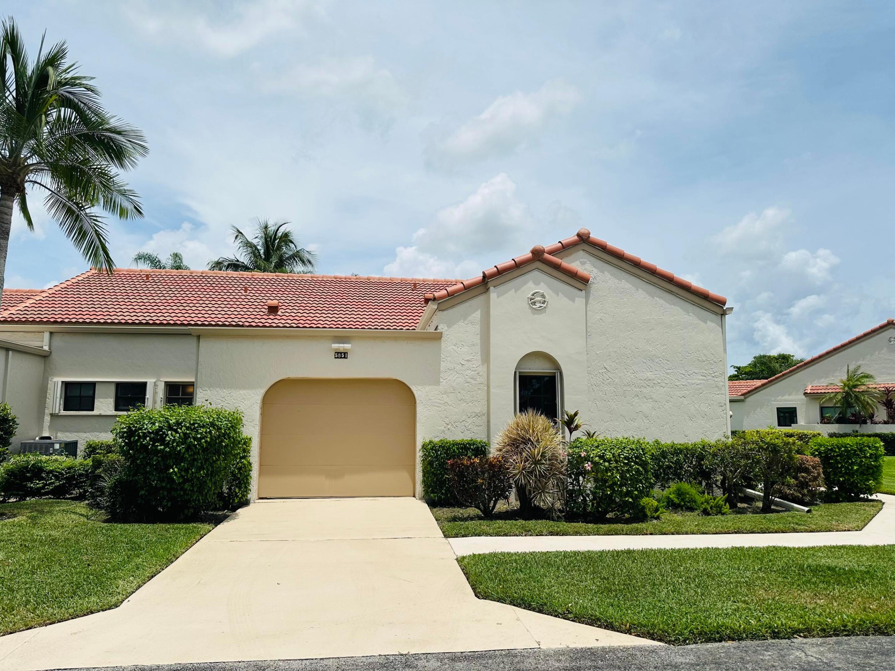 5851 PARKWALK Circle W