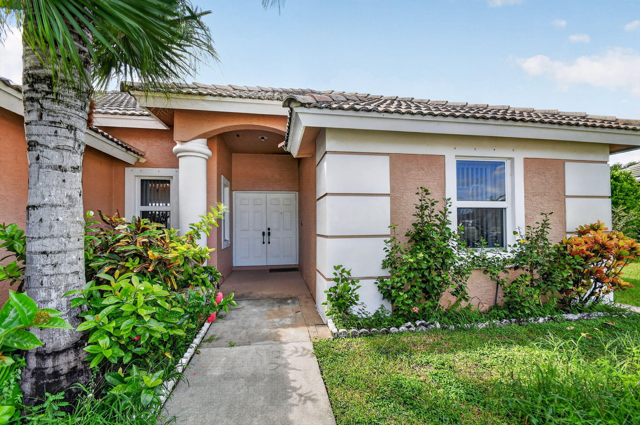 Properties 3281 Harness Circle