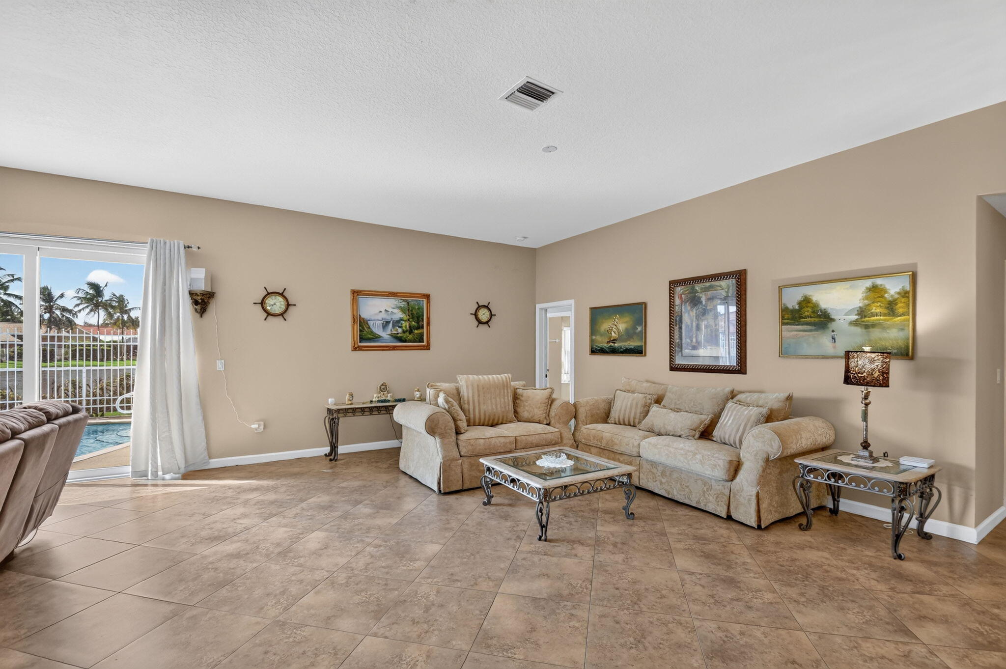 Properties 3281 Harness Circle