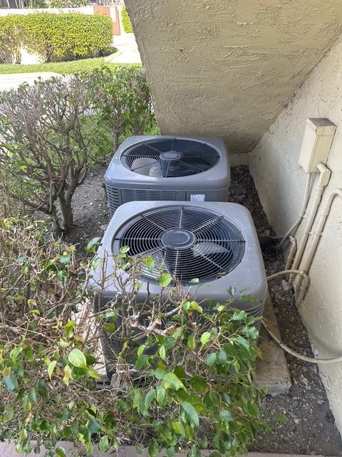 WINDING LAKE TWO AT WELLEBY - Residential Lease