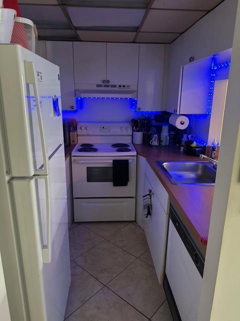 WINDING LAKE TWO AT WELLEBY - Residential Lease